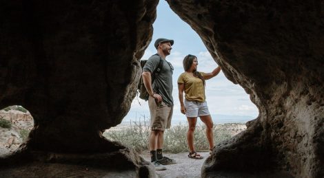 Hiking Tour in Bandelier National Monument Hiking Tour in Bandelier National Monument